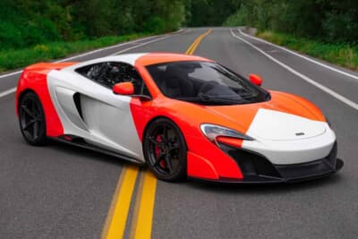 31万3000ドル（邦貨換算約4607万円）で落札されたマクラーレン「675LT」（C）Bonhams