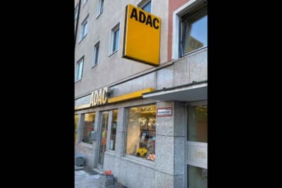 いつもお世話になっている近所のADAC(ドイツ自動車連盟)