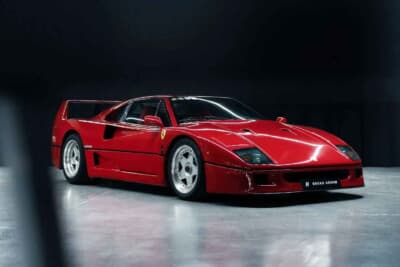 300万ユーロ～320万ユーロ（邦貨換算約5億3000万円〜約5億6500万円）で現在も販売中のフェラーリ「F40」（C）Courtesy of Broad Arrow