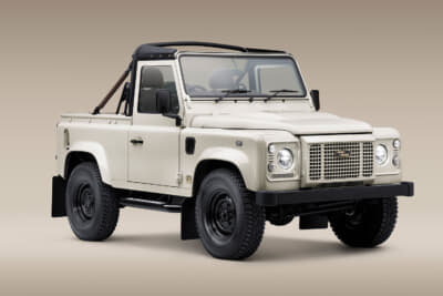 ランドローバーCLASSIC DEFENDER WORKS V8 MUROMACHI EDITION：専用開発の特別色・ムロマチヘリテージニュートラルグレイで塗装したエクステリア