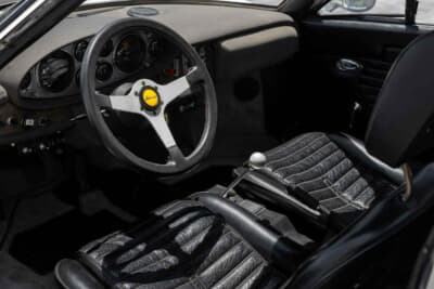 25万2000ドル(約3709万円)で落札されたディーノ「246GT」(C)Bonhams