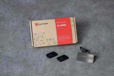 イグラアラーム&セキュリティスキャナー:イモビライザー、アラーム、傾斜センサーを標準装備するイグラアラームにセキュリティスキャナーをダブルで装着するプラン