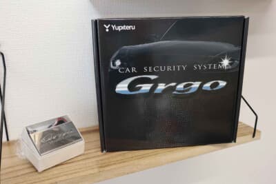 ゴルゴZVTⅡ+イグラ2+:ゴルゴ・ZVTⅡはトリプルセンサ/傾斜/アンサーバックリモコン付き。さらにイグラ2+と組み合わせでは車上荒し車両盗難と鉄壁に守る