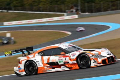 1号車au TOM'S GR Supra