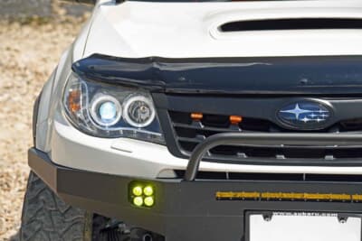 スバル フォレスター：真っ暗なオフロードでも、サイドの照明があるため不安はない