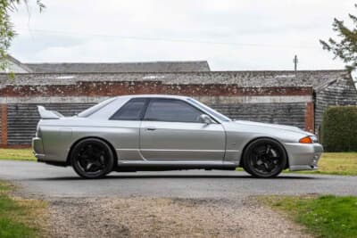 5万5688ポンド（邦貨換算約1119万円）で落札された日産 R32型「スカイラインGT-R」（C）Iconicauctioneers