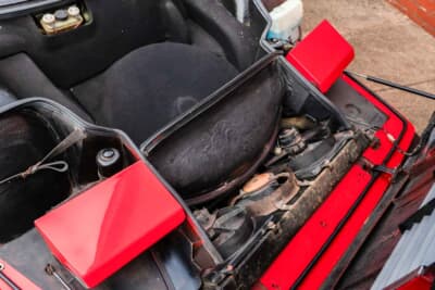 9万2000英ポンド（邦貨換算約1825万円）で販売されたフェラーリ「512BBiケーニッヒ」（C）Bonhams