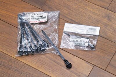 結束バンドなども純正のものを使い、馴染むように工夫している。ここまでやれば窃盗犯が配線を見てもわからない