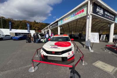 イベント広場にはS耐マシンが展示されていましたのよ