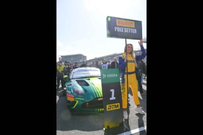 この日のポールポジションはアストン・マーティンでした