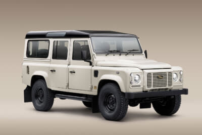 ランドローバーCLASSIC DEFENDER WORKS V8 MUROMACHI EDITION：車体を完全に分解し、部品を新たに用いてリビルドすることで新車のような精度と耐久性を実現