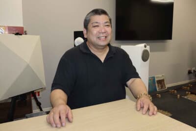 マリノサウンドの岩崎順一さん。セキュリティに関する知識をお持ちでないユーザーでも安心して購入していただけるように、わかりやすい説明と予算に応じたプランを提案