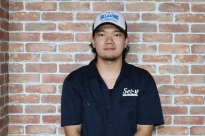 セットアップの林 柚稀さん。関東の窃盗団が関西に。場所を変えての被害が多発。狙われるクルマは決まっていますと語る。確実な取り付けをモットーにしている