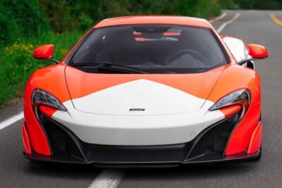 31万3000ドル（邦貨換算約4607万円）で落札されたマクラーレン「675LT」（C）Bonhams