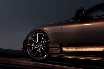 ベントレー・スーパースポーツ：ポルシェのチューナーとして名高いマンタイレーシングと共同開発のホイールサイズは22インチ