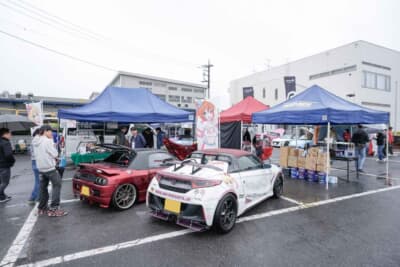 ビートそしてS660のスペシャルショップ、そして両車に関する商品を扱うメーカーがブースを展開。商品やデモカーを出展して、ユーザーたちへ新しい情報を発信していた