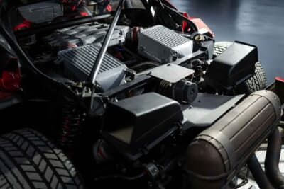 300万ユーロ～320万ユーロ（邦貨換算約5億3000万円〜約5億6500万円）で現在も販売中のフェラーリ「F40」（C）Courtesy of Broad Arrow