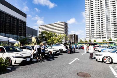 イベントの会場はA PIT AUTOBACS SHINONOMEの駐車場となっている