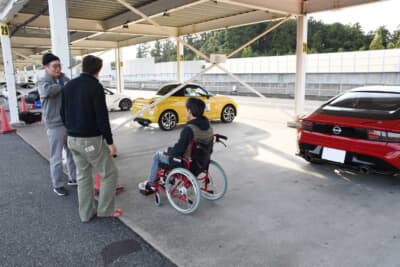 参加者同士でいろいろな情報交換も行われており、レクチャー後の歓談も楽しんでいる様子