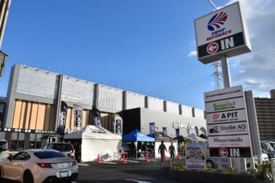 スーパーオートバックスNAGOYA BAY　愛知県名古屋市港区木場町9番51号　■052-693-2002　営業時間　10：00〜20：30　不定休