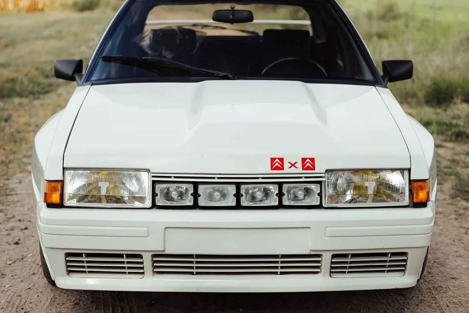 走行197km“新車級”のシトロエンWRCグループBホモロゲモデル「BX 4TC