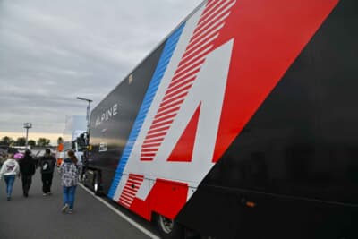 フォーミュラ・リージョナル・ヨーロピアン選手権の車両にはアルピーヌが使用されています