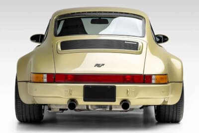 85万ドル~110万ドル(邦貨換算約1億2510万円~約1億6190万円)現在も販売中のRUF「カレラ 3.4 ゴールドフィンガー」C)Courtesy of Broad Arrow