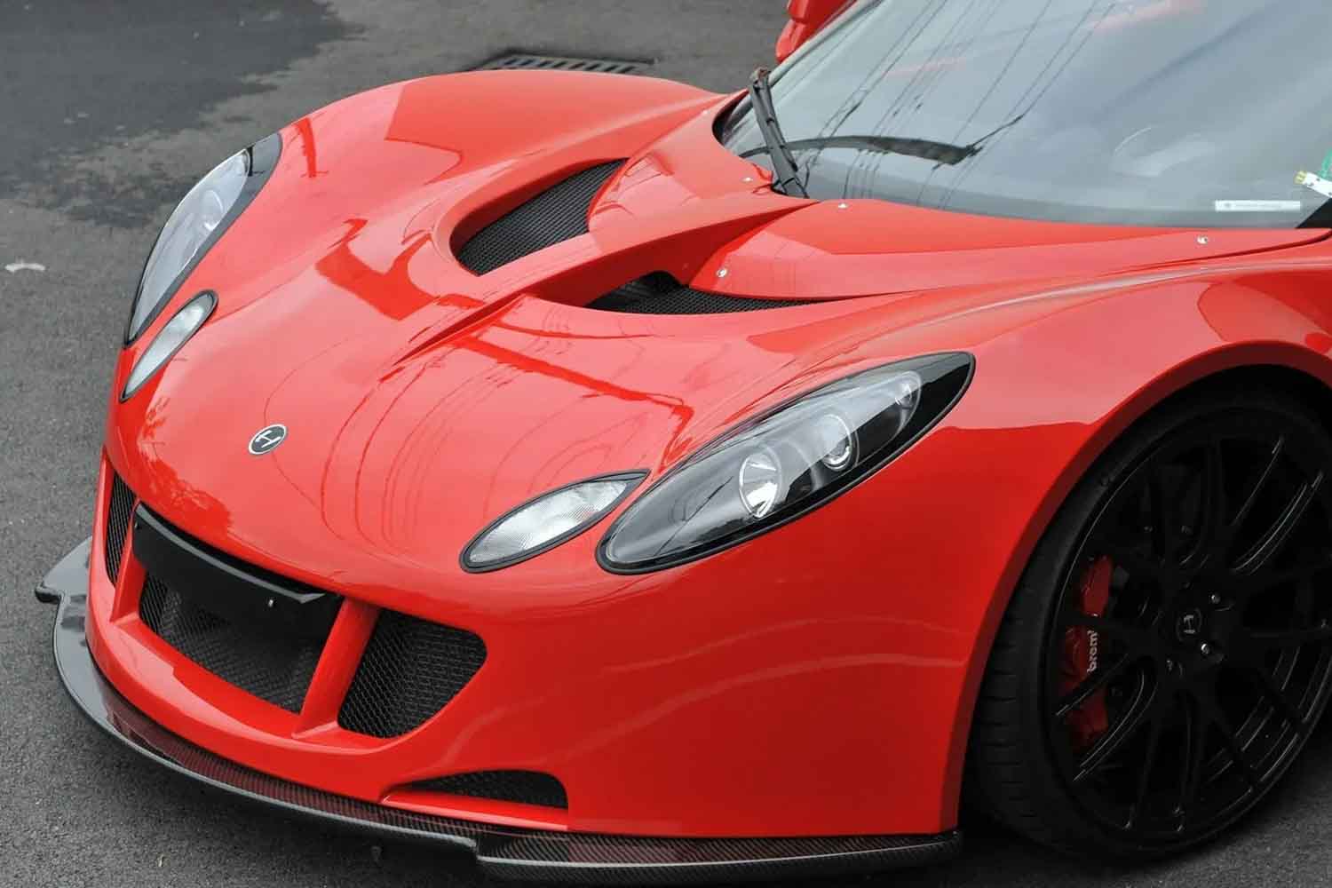 12_AMW_251113_hennessey-venom-