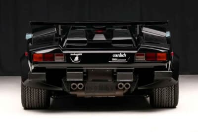 80万ドル~90万ドル(邦貨換算約1億1774万円〜1億3246万円)で現在も販売中のランボルギーニ「カウンタック 5000QV」C)Courtesy of Broad Arrow