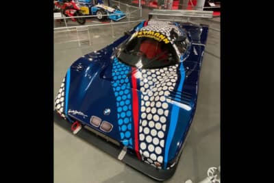 ジンスハイム・ミュージアム:このBMWは初めて見ました。とても独特なカラーリングとデザインです