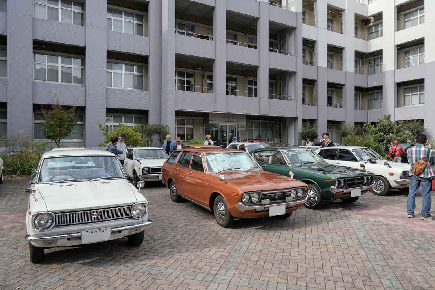 国立大学のキャンパスにクラシックカー350台を展示！ 桐生市で2万人が
