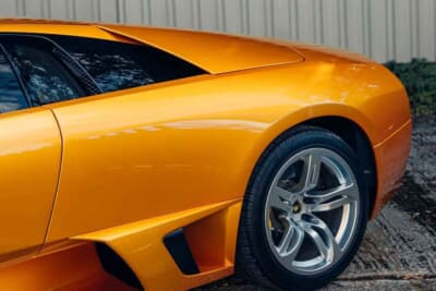 26万4500ユーロ（邦貨換算約4645万円）で落札されたランボルギーニ「ムルシエラゴLP640」（C）Courtesy of Broad Arrow