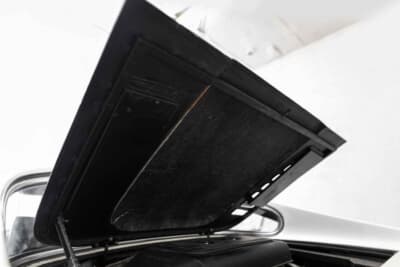 25万2000ドル(約3709万円)で落札されたディーノ「246GT」(C)Bonhams