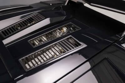 80万ドル~90万ドル(邦貨換算約1億1774万円〜1億3246万円)で現在も販売中のランボルギーニ「カウンタック 5000QV」C)Courtesy of Broad Arrow