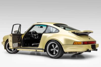 85万ドル~110万ドル(邦貨換算約1億2510万円~約1億6190万円)現在も販売中のRUF「カレラ 3.4 ゴールドフィンガー」C)Courtesy of Broad Arrow