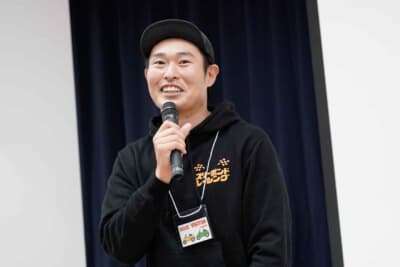 スーパーGTドライバーそして全日本スーパーフォーミュラの監督として活躍中の塚越広大さん。トークショーではビートオーナーであることを語った