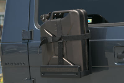 G350d：一斗缶用ホルダーはランクル70用を加工