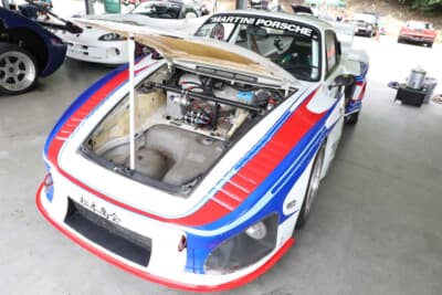 ポルシェ 930ターボ モビー ディック:燃料デリバリーもサーキット用にコレクタータンク付きのツインポンプ仕様