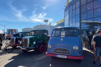 ジンスハイム・ミュージアム;この日のレトロトラックのイベント車両は、ミュージアムの敷地に所狭しと展示されていました