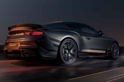 ベントレー・スーパースポーツ：アクラポヴィッチ製チタンエキゾーストとカーボンセラミックブレーキの最強ウエポン搭載
