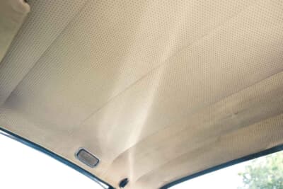 9万7440ドル（邦貨換算約1440万円）で落札されたポルシェ「911T 2.4」（C）Bonhams