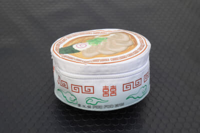 スズキ ジムニーノマド:見た瞬間にどんぶりみたい! と思った天野社長はチャーシューラーメンを絵柄を採用