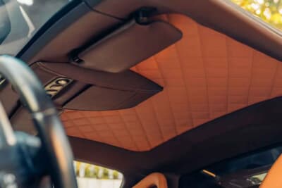 26万4500ユーロ（邦貨換算約4645万円）で落札されたランボルギーニ「ムルシエラゴLP640」（C）Courtesy of Broad Arrow