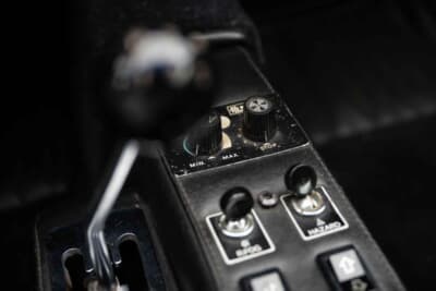 9万2000英ポンド（邦貨換算約1825万円）で販売されたフェラーリ「512BBiケーニッヒ」（C）Bonhams