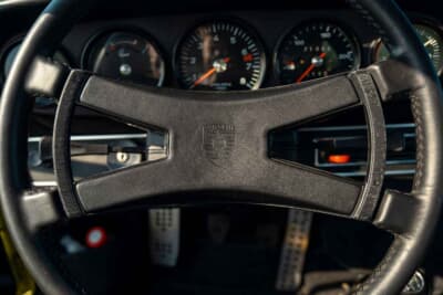 9万7440ドル（邦貨換算約1440万円）で落札されたポルシェ「911T 2.4」（C）Bonhams