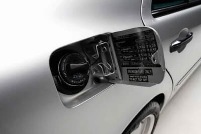 6万4400ドル(邦貨換算約948万円)で落札されたメルセデス・ベンツ「E55 AMG」(C)Courtesy of Broad Arrow