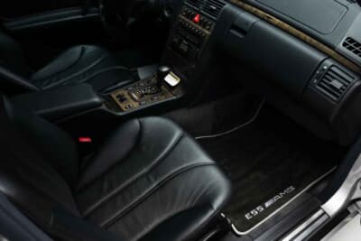 6万4400ドル(邦貨換算約948万円)で落札されたメルセデス・ベンツ「E55 AMG」(C)Courtesy of Broad Arrow