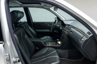 6万4400ドル(邦貨換算約948万円)で落札されたメルセデス・ベンツ「E55 AMG」(C)Courtesy of Broad Arrow