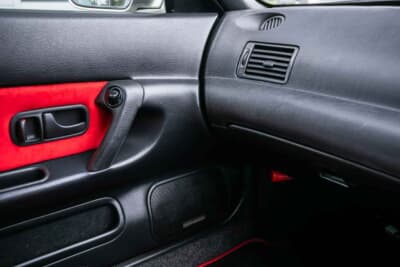 5万5688ポンド（邦貨換算約1119万円）で落札された日産 R32型「スカイラインGT-R」（C）Iconicauctioneers