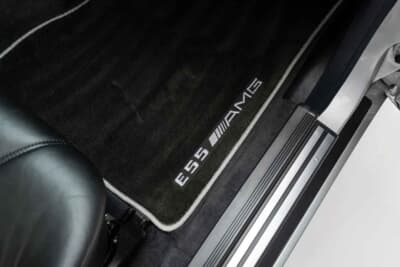 6万4400ドル(邦貨換算約948万円)で落札されたメルセデス・ベンツ「E55 AMG」(C)Courtesy of Broad Arrow